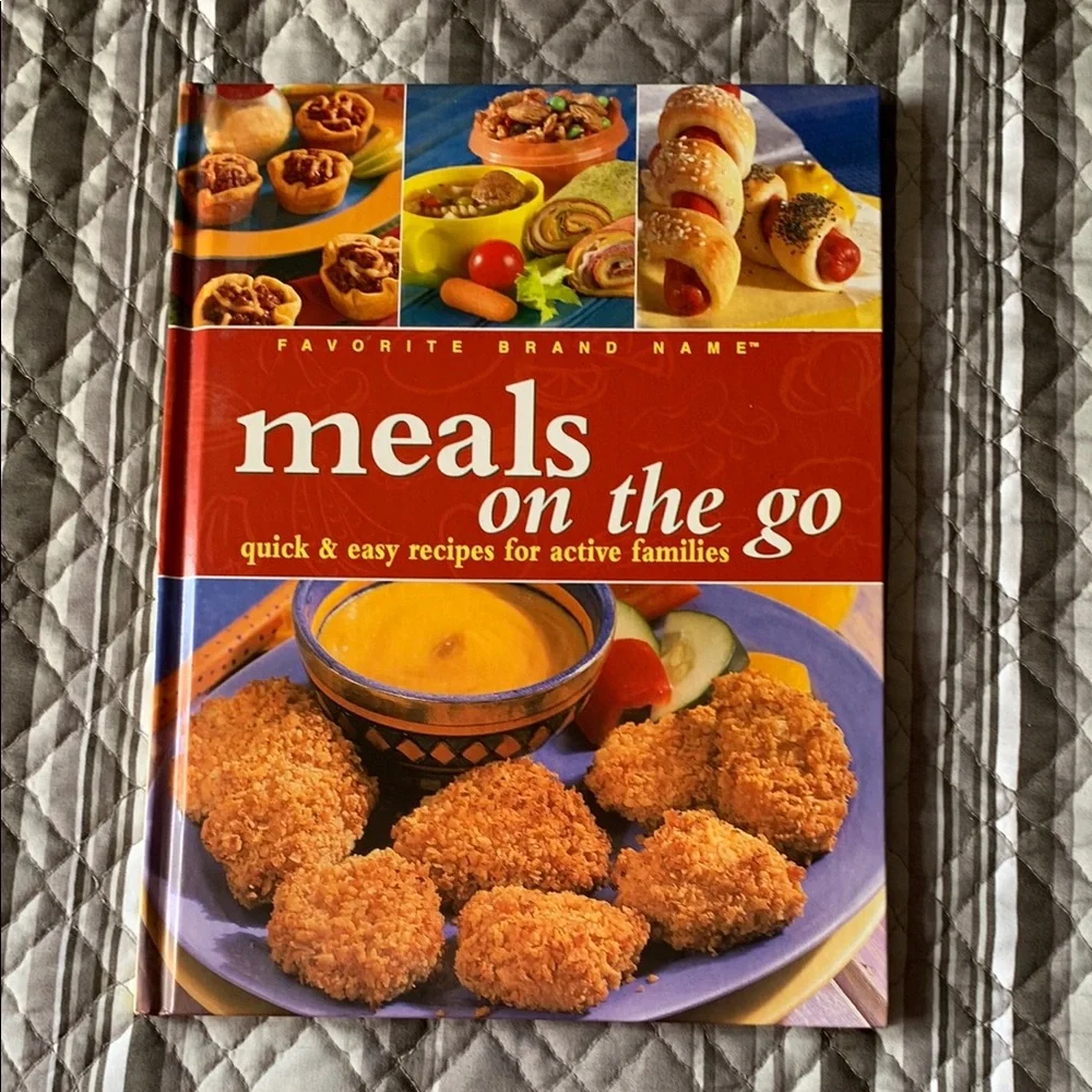 Meals on the Go Cookbook- Red Hard Cover EUC